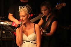 326091_227583033969080_969282885_o_227583033969080